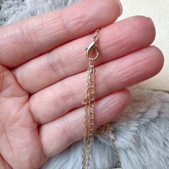 Mini Antique Gold Dragonfly Freshwater Pearl Charm Necklace - Picture 3 of 4